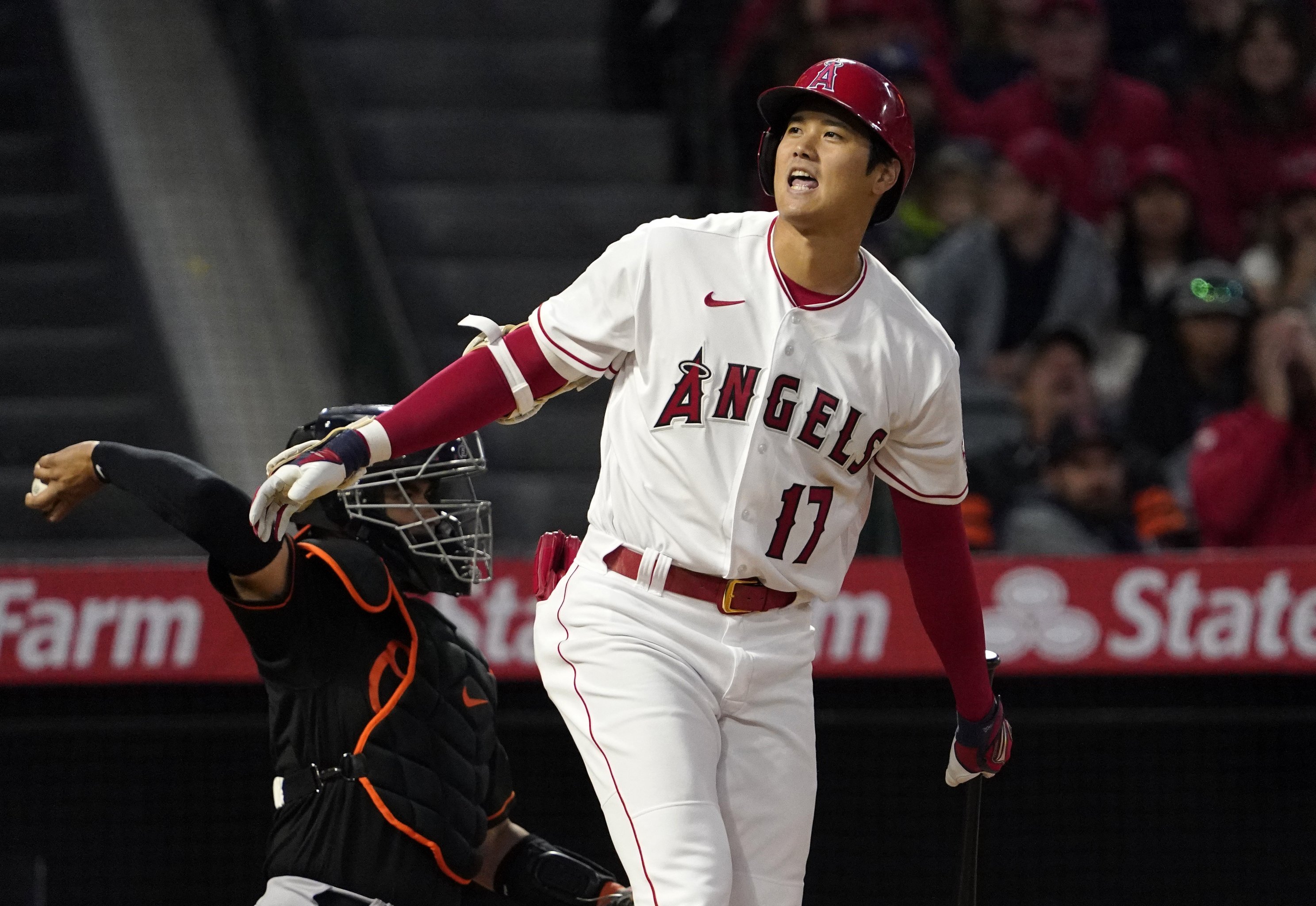 [Highlight] Steven Kwan with a 2-run 2-out single to give him 5 RBI