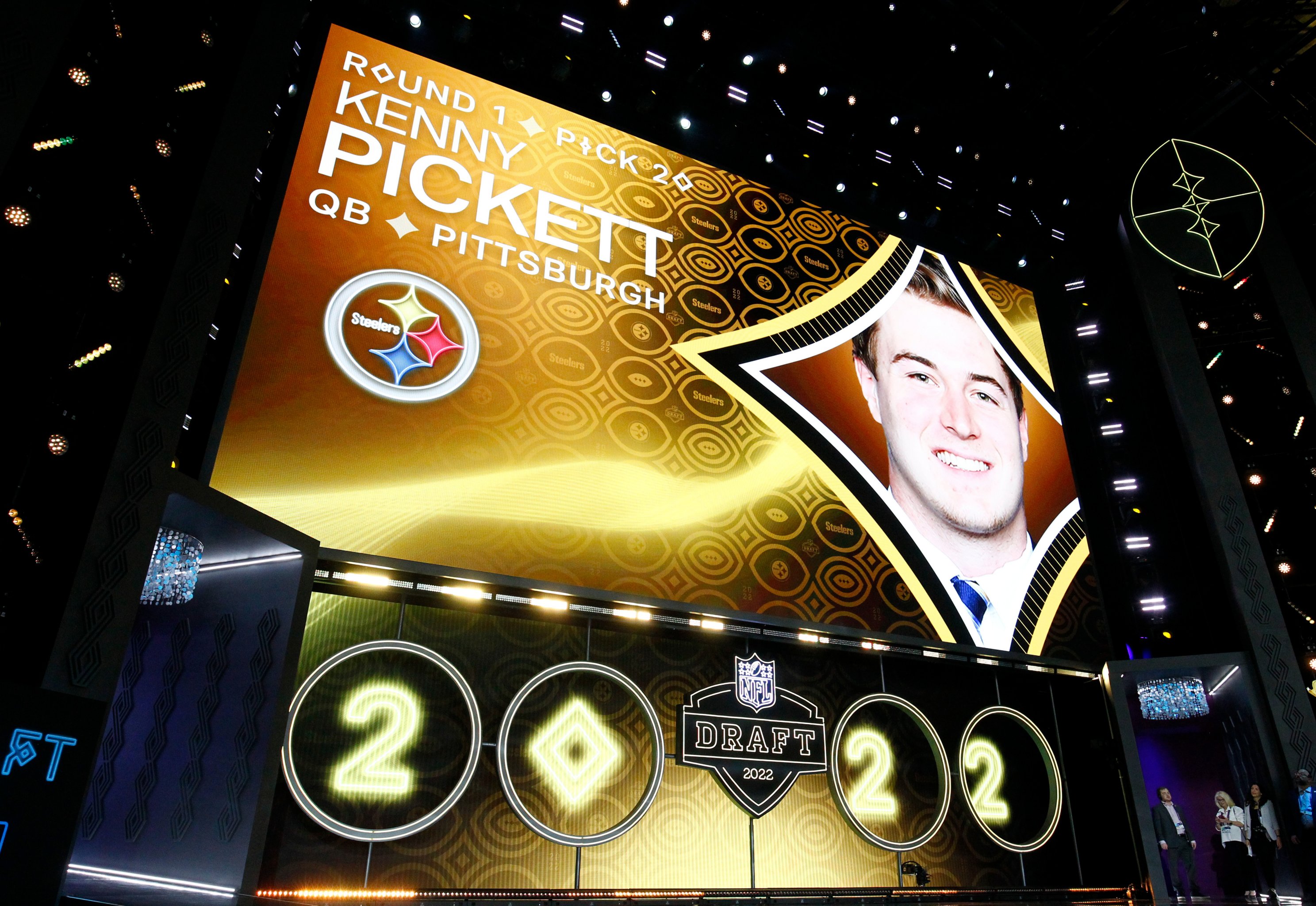 Vegas Golden Knights 2019 NHL Draft: Big shocks galore in First Round