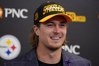 Steelers quarterback Kenny Pickett