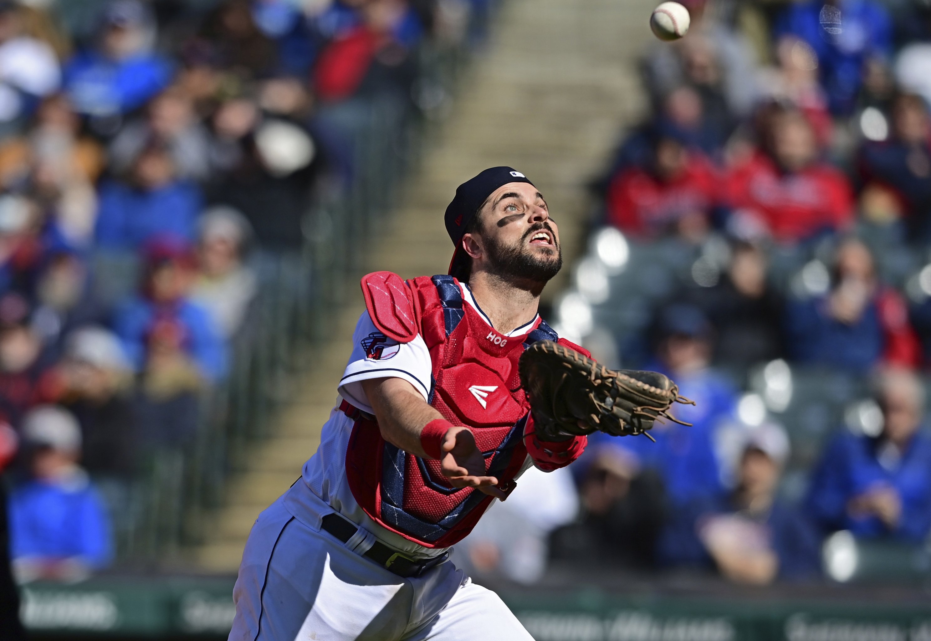 Ahmed, Diamondbacks agree to $32.5 million, four-year deal