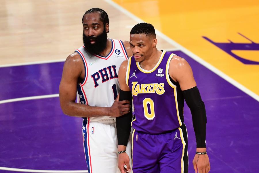 Lakers News: Matt Barnes Weighs in on Kobe No. 8 vs Kobe No. 24 Debate -  All Lakers