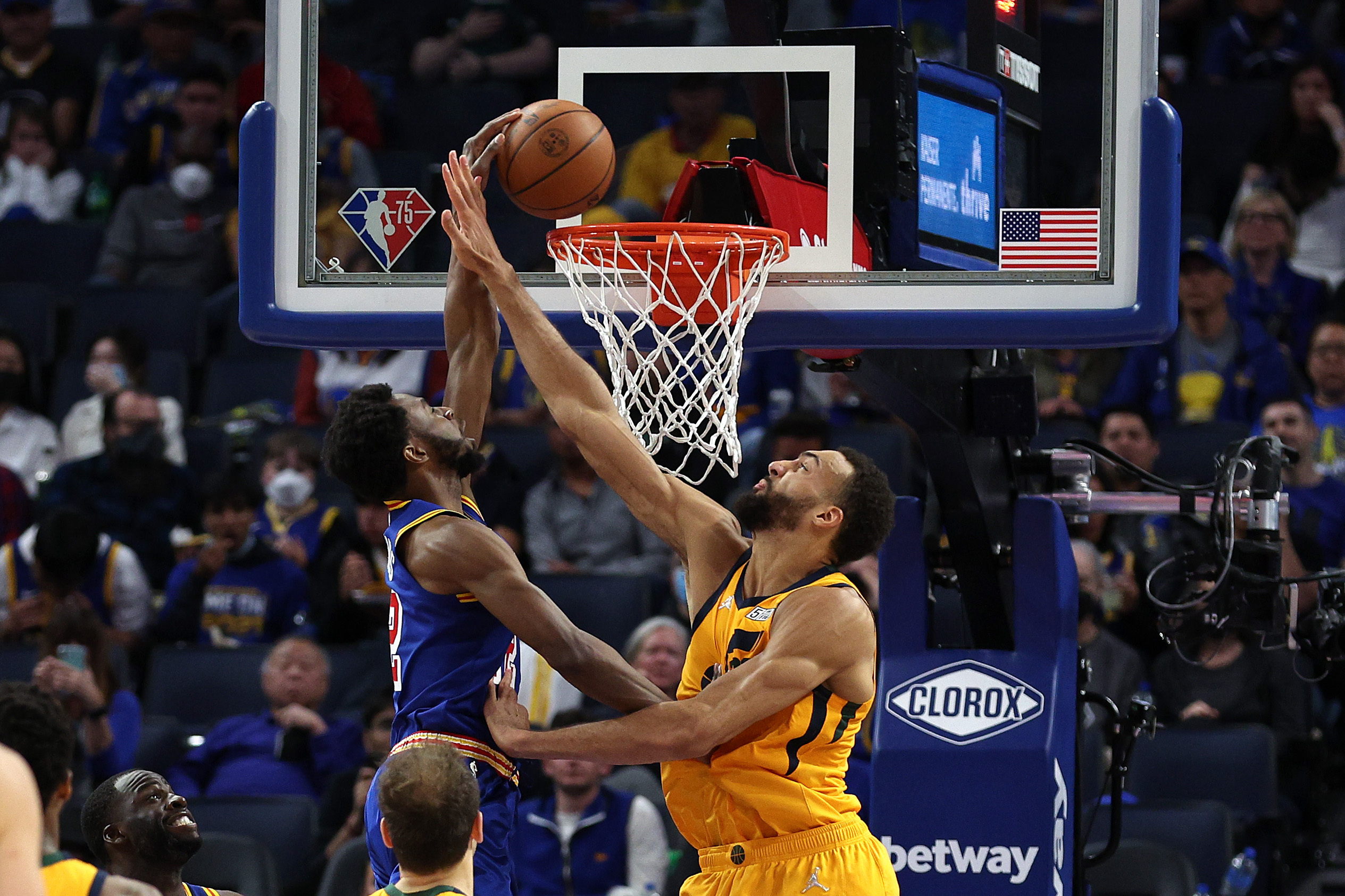 519 Stephen Curry Dunk Stock Photos, High-Res Pictures, and Images