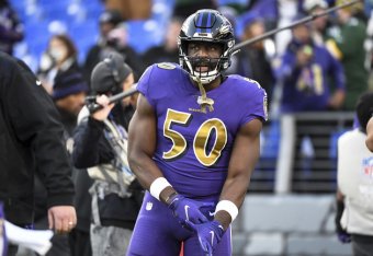 Free-agent Edge Justin Houston