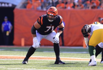 Free-agent OT Riley Reiff